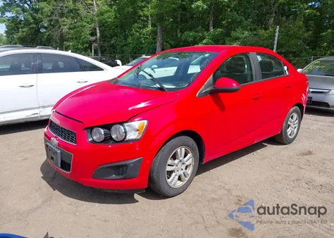 2015 Chevrolet Sonic Lt Auto из США, поврежденный, VIN 1G1JC5SG1F4102906